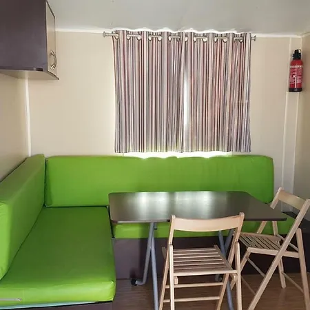 Mobil-home Pour 6 Pers Avec Terrasse & Piscine - Camping 4* Feriepark Vic-la-Gardiole