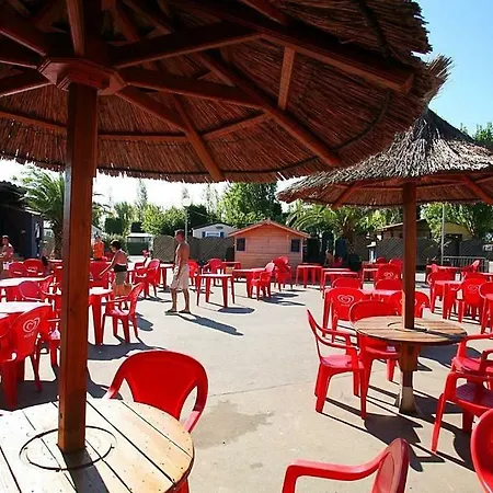 Mobil-home Pour 6 Pers Avec Terrasse & Piscine - Camping 4* Feriepark Vic-la-Gardiole